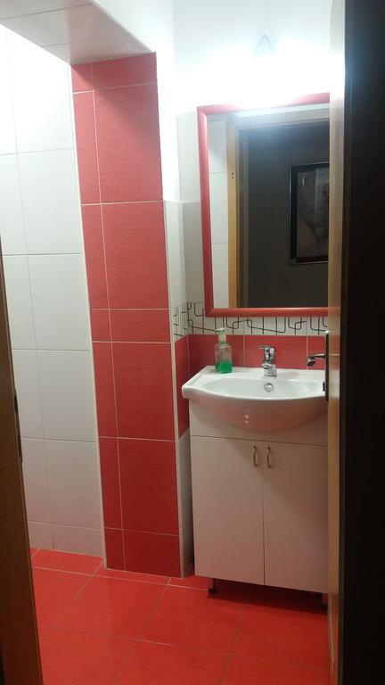 Hostel 021 Нови-Сад Экстерьер фото